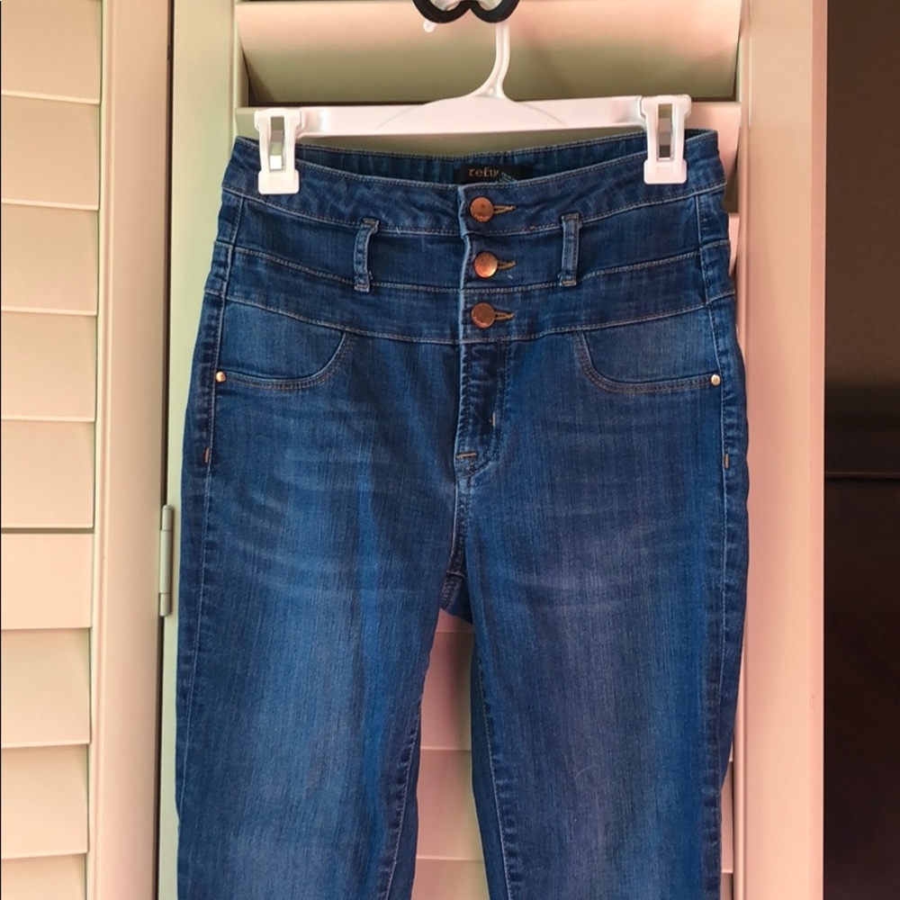 High waisted jean